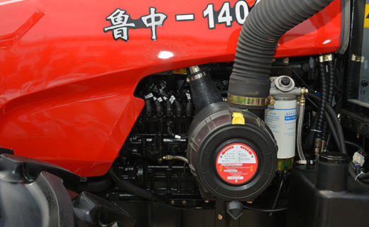 AG亚游-1404型拖拉机