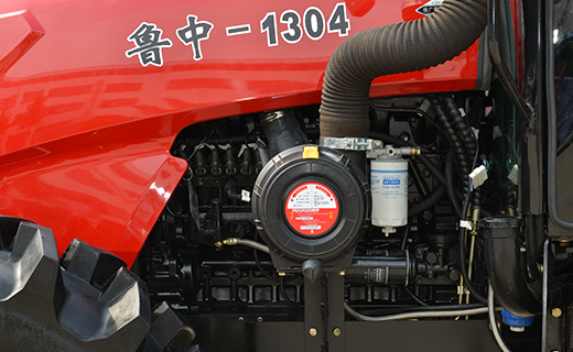 AG亚游-1304型拖拉机